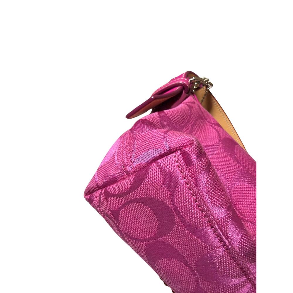 Coach Hampton Signature Baguette Demi Shoulder Purse in HOT PINK 6371 - Picture 5 of 16